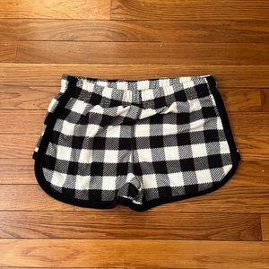 white and black checkered pajama shorts size m